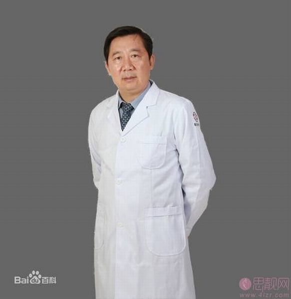 李发成隆胸